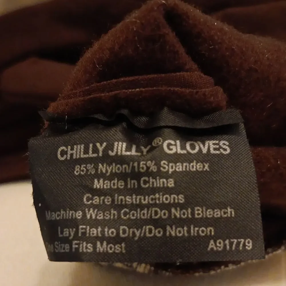NWT Chilly Jilly Gloves Mobwife